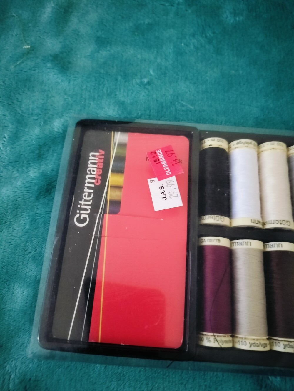 Assorted Thread and Needle Kit - Multicolor - Picture 3 of 4